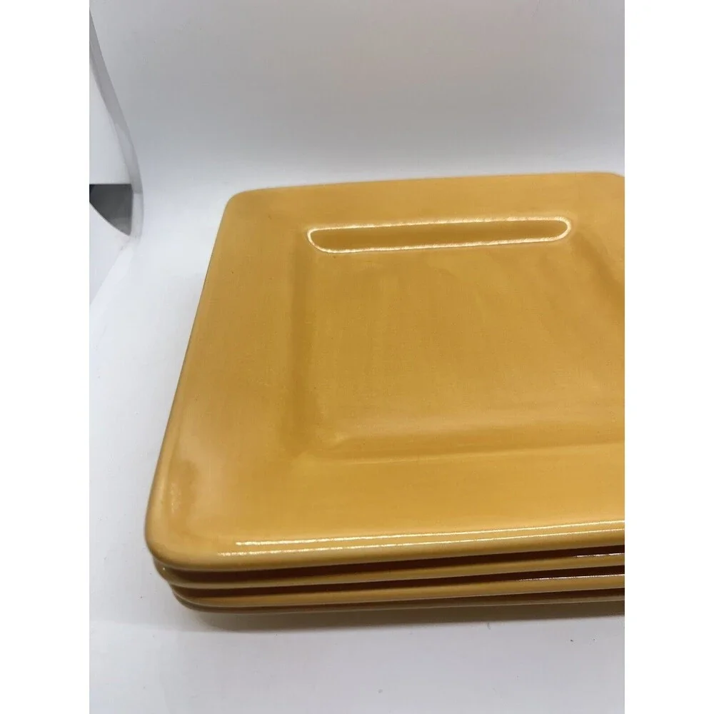 Set of (4) - Pottery Barn Outlet - Salad Plates - 8